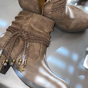 Madden girl boots